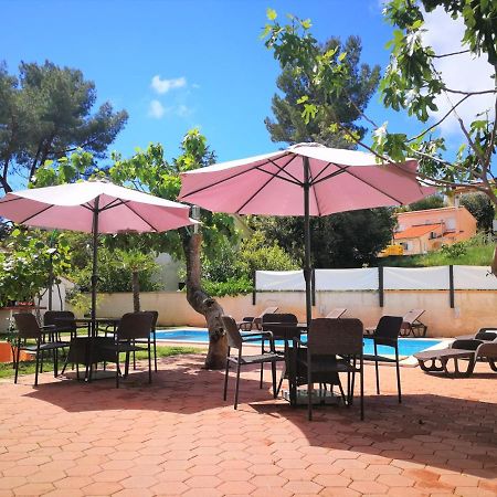 Apartments Bilic With Garden & Swimming Pool - 50M From The Beach ペシュチャーナ・ウヴァラ エクステリア 写真